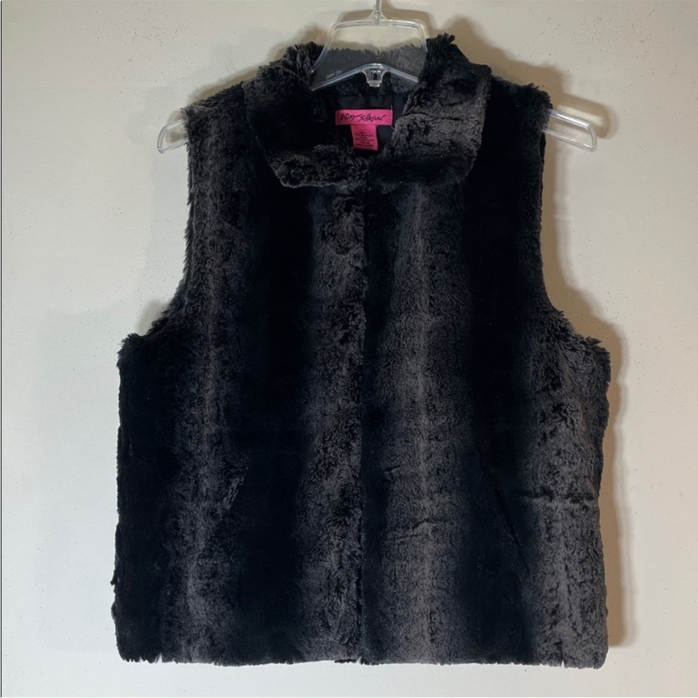 Betsey Johnson Faux Fur Vest from Nordstrom Liquidation! Small.